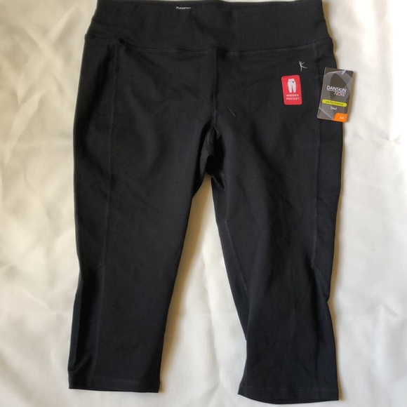 Pants capri performance womens size M 8-10 new 88% nylon 12% spandex Danskin Now - Picture 3 of 5